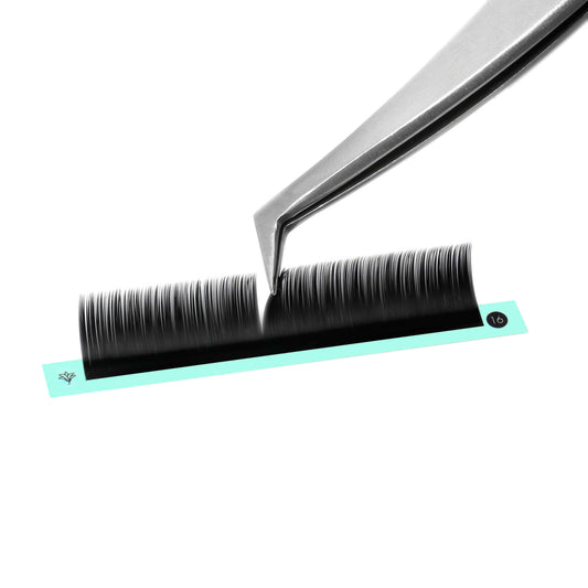 Premium matte lashes vs. Semi-matte lashes: What is the difference?
