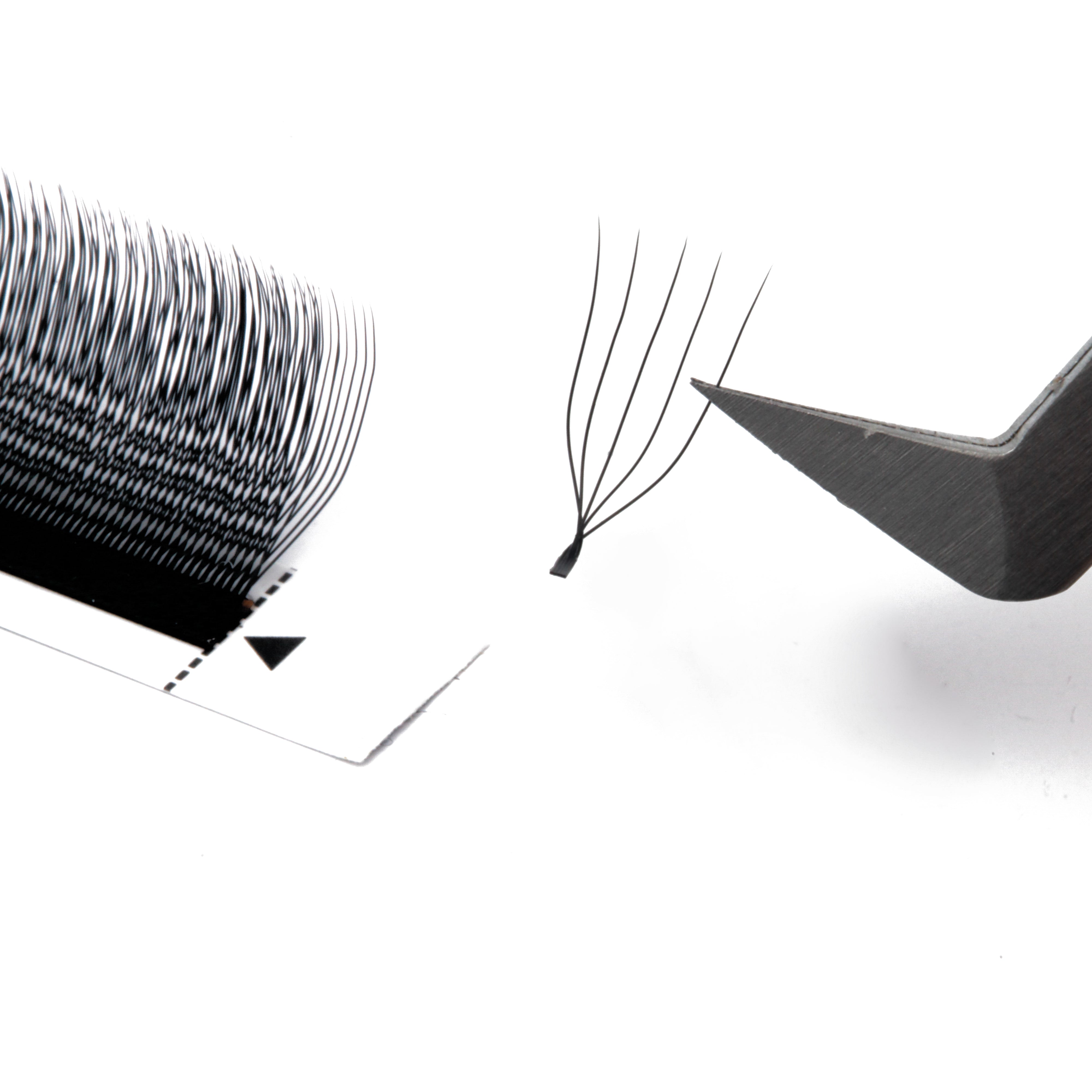 U-Shaped Lash Extensions