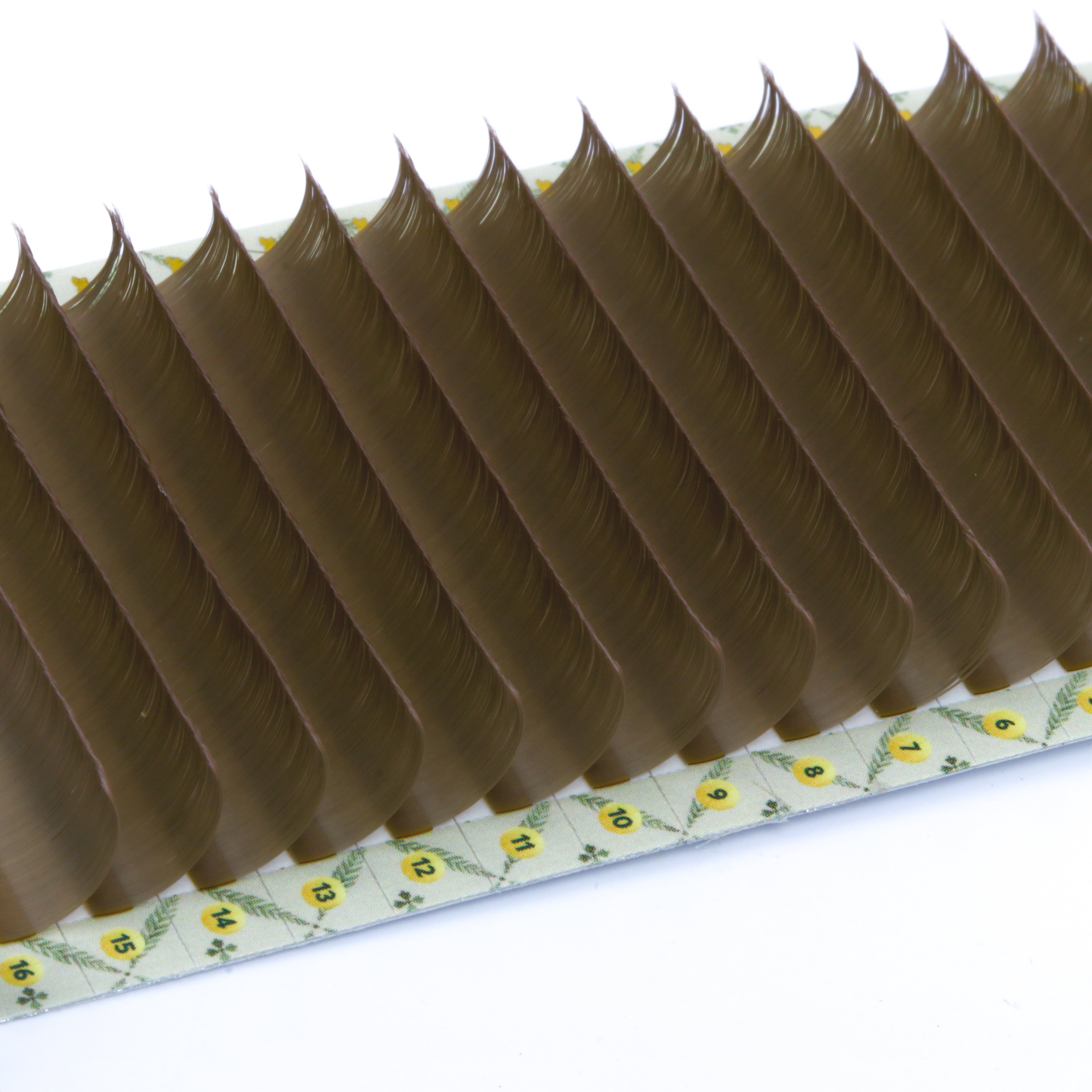 Matte Colored Lashes - Dusty Straw