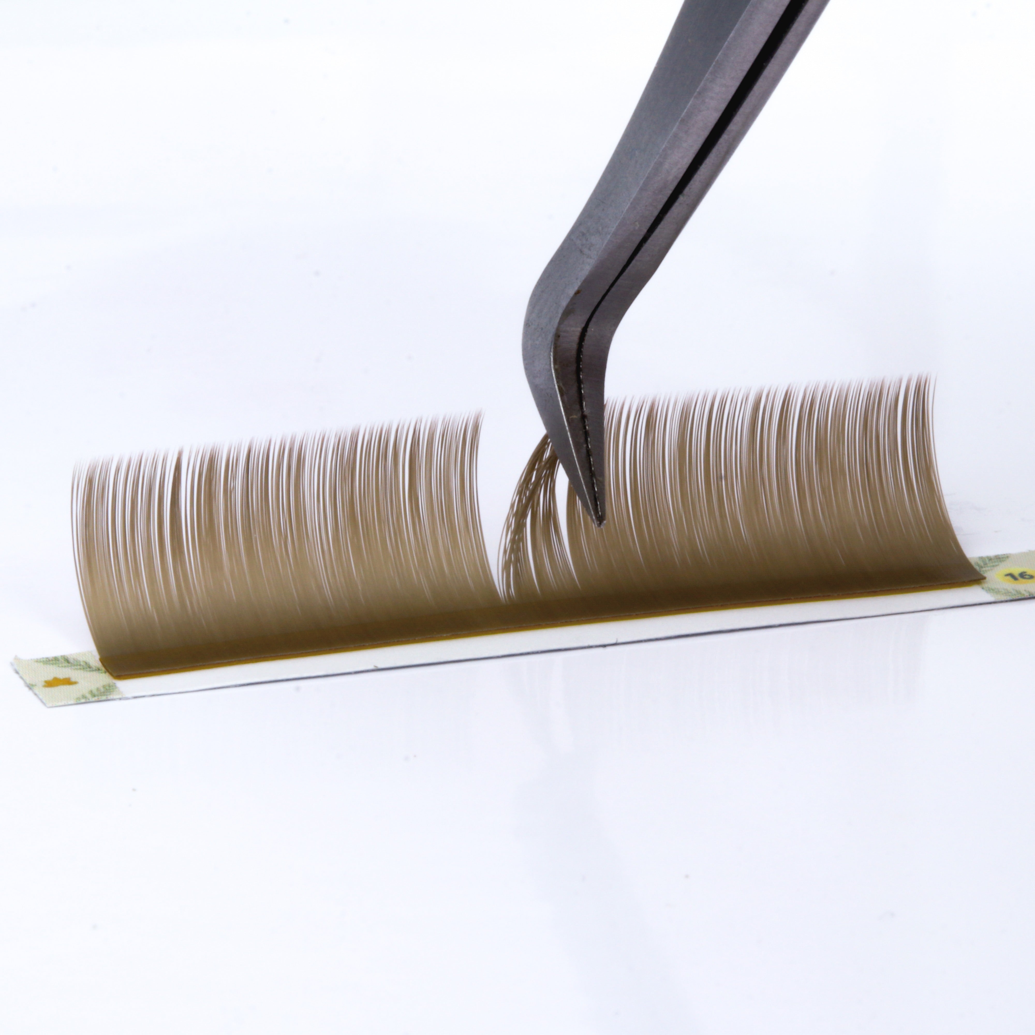 Matte Colored Lashes - Dusty Straw