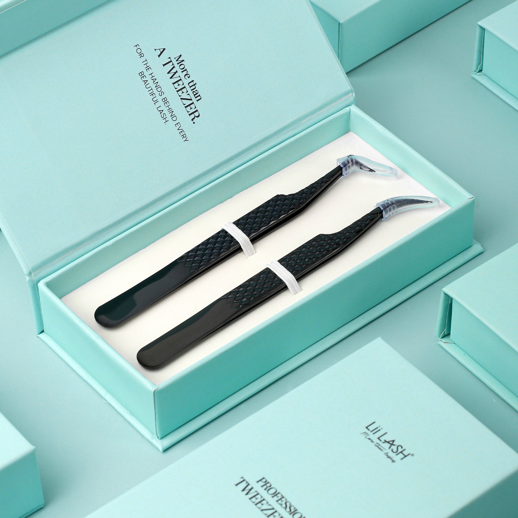 LII LASH PROFESSIONAL TWEEZER CASE