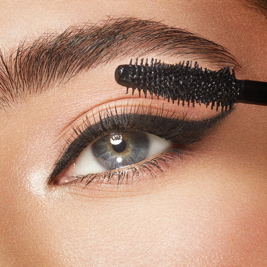 Lash Lift vs. Lash Extensions vs. Mascara: Which One is For You?