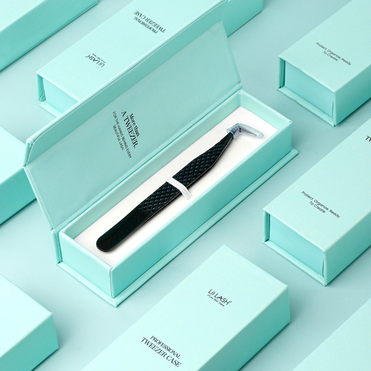 LII LASH PROFESSIONAL TWEEZER CASE