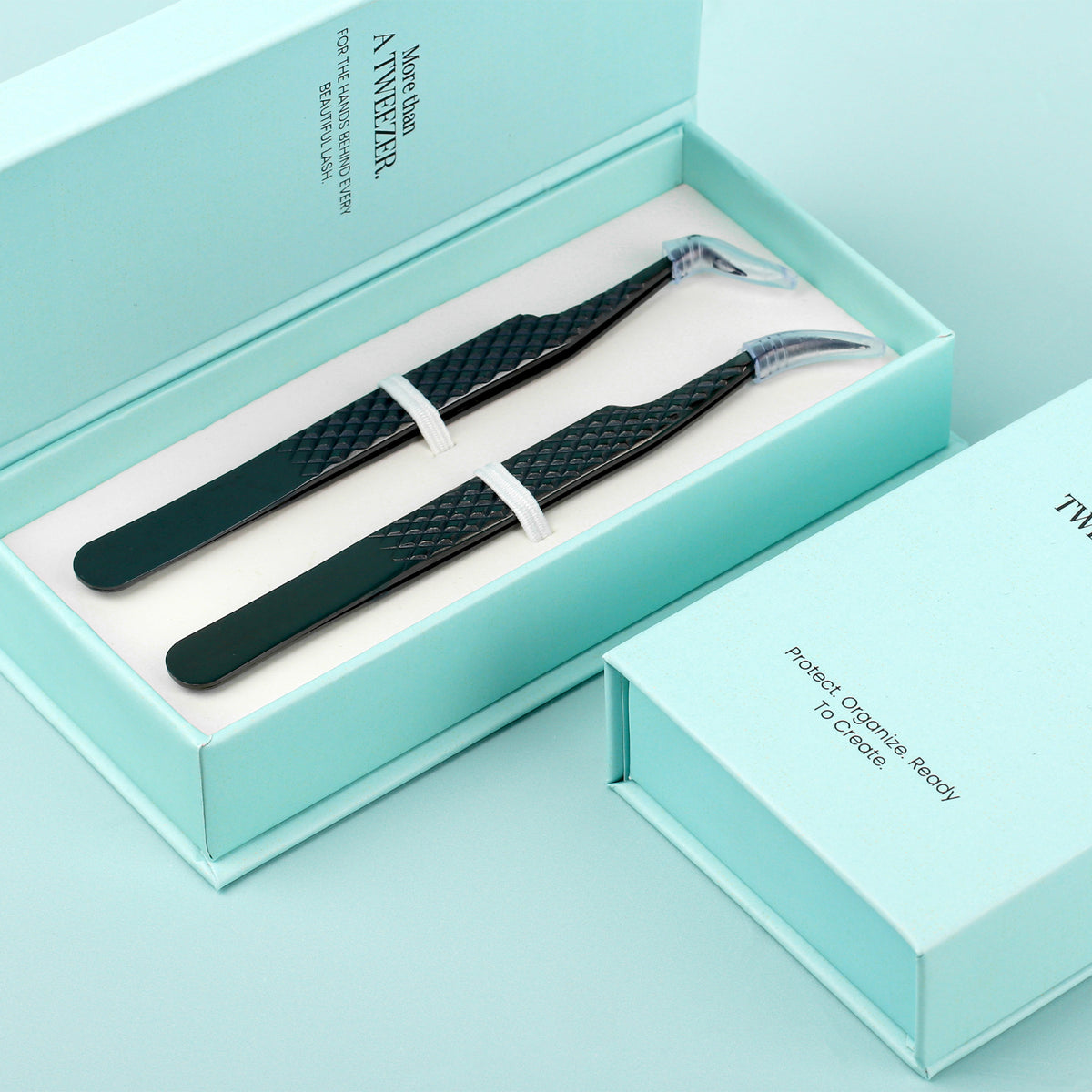 LII LASH PROFESSIONAL TWEEZER CASE